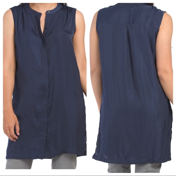 Halston Heritage Tops - ❌SOLD❌ Halston Classic Navy Blue Tunic